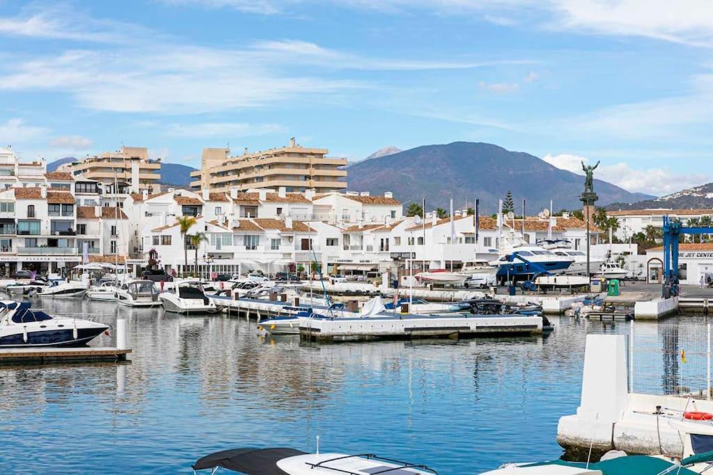 Luminous Apartment In Puerto Banus, Marbella Exterior foto