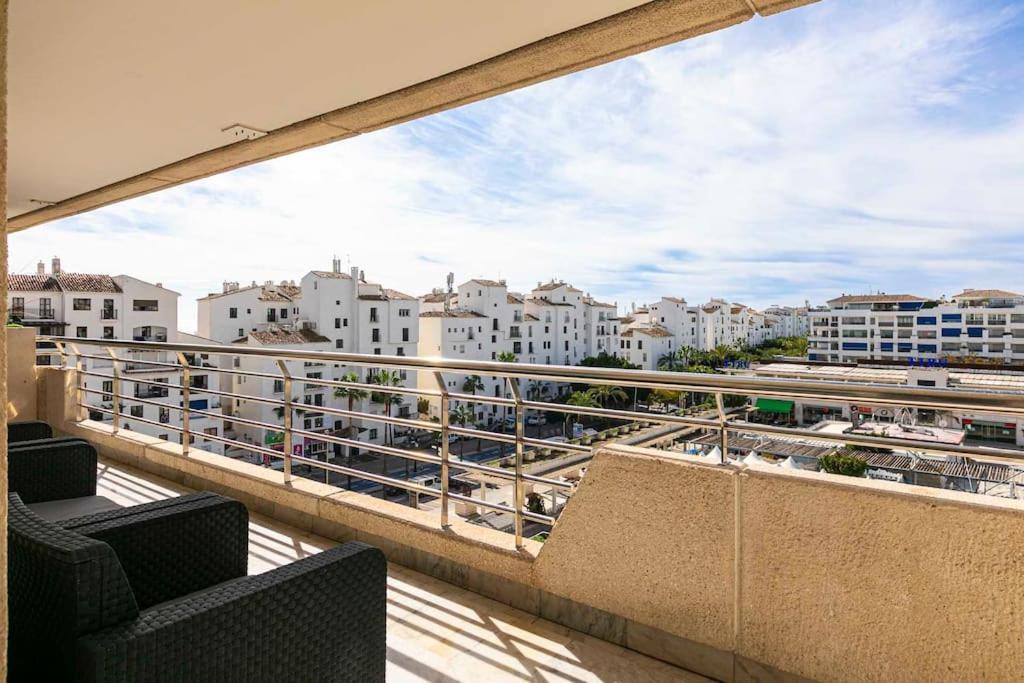 Luminous Apartment In Puerto Banus, Marbella Exterior foto